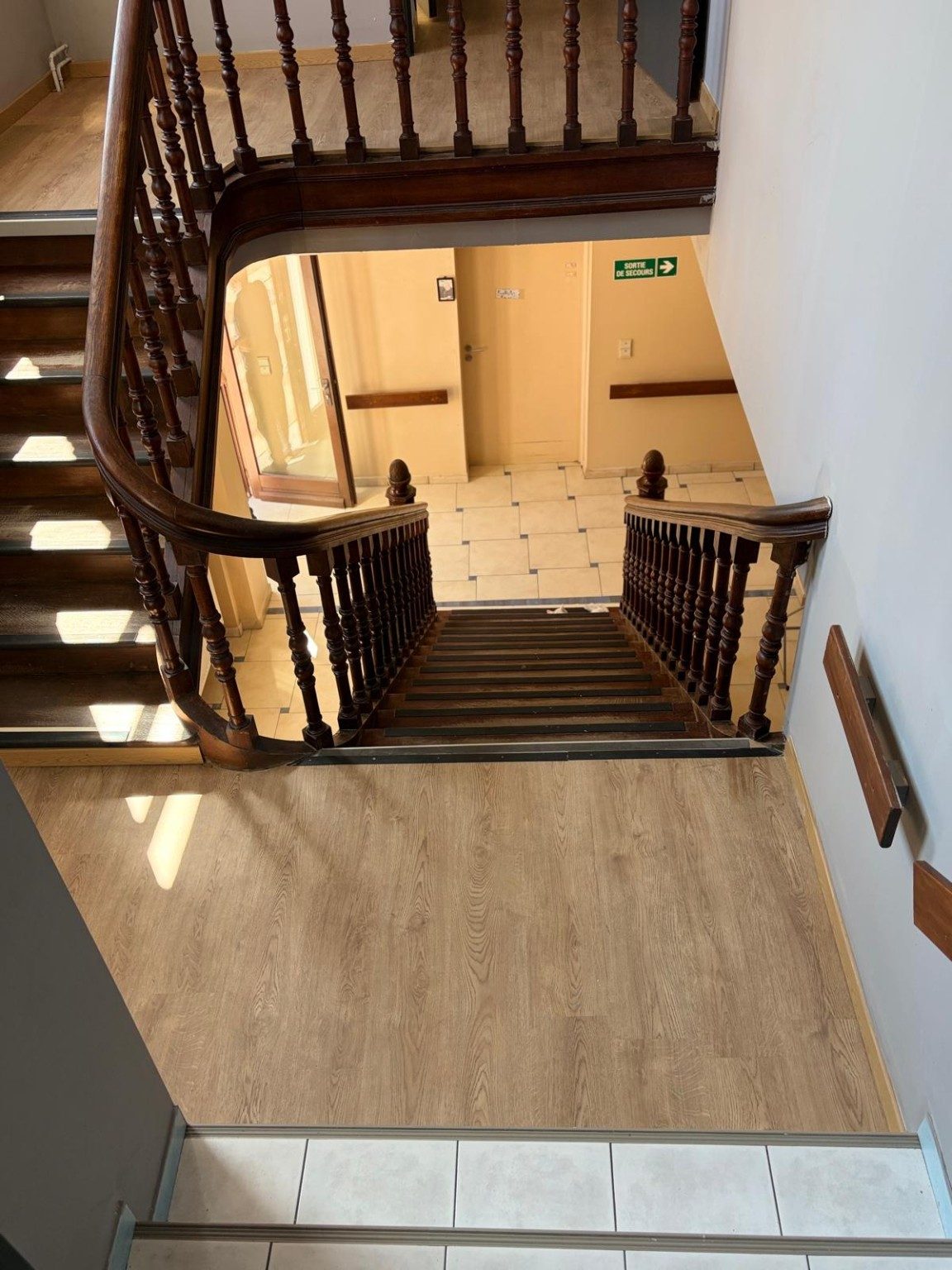Escalier intérieur de VIVALIS 1